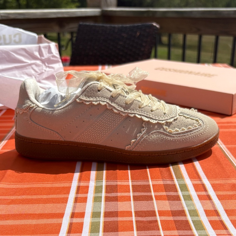 Coquette Sneakers with Ribbon Laces